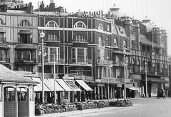 The-Sandringham-Hotel-Pelham-Crescent.-1937.